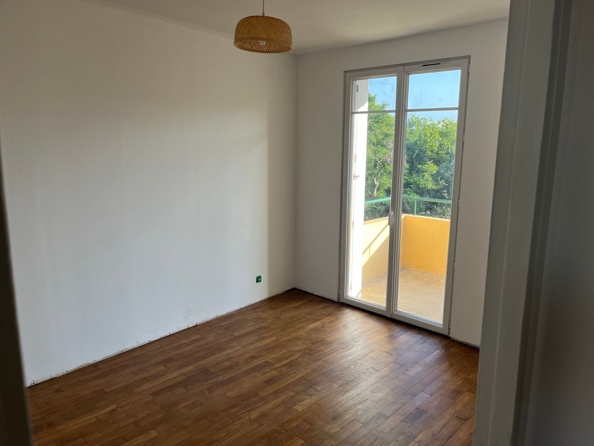 Un revêtement de sol en parquet