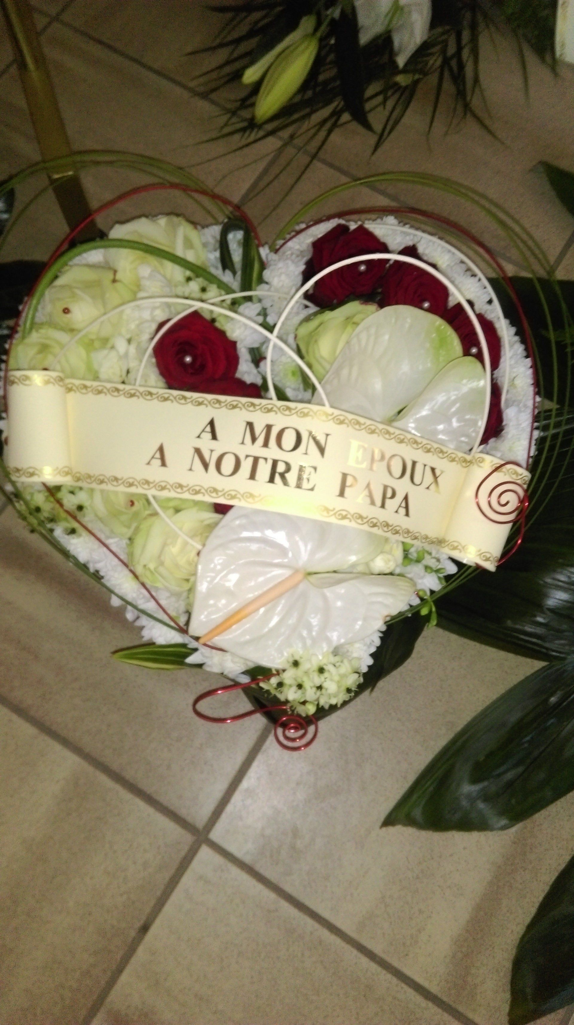 Fleurs en forme de coeur - deuil