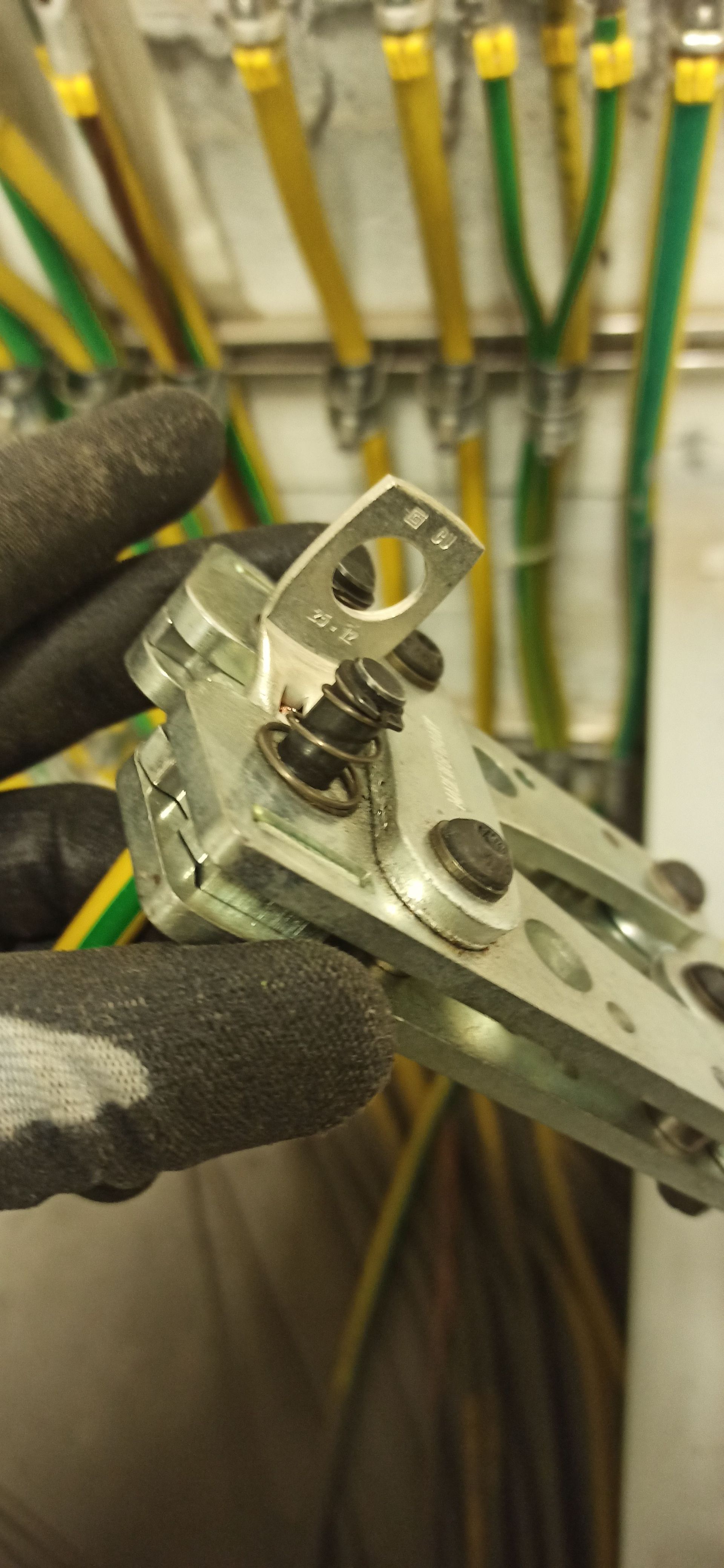 Sähköpalvelu SR logo