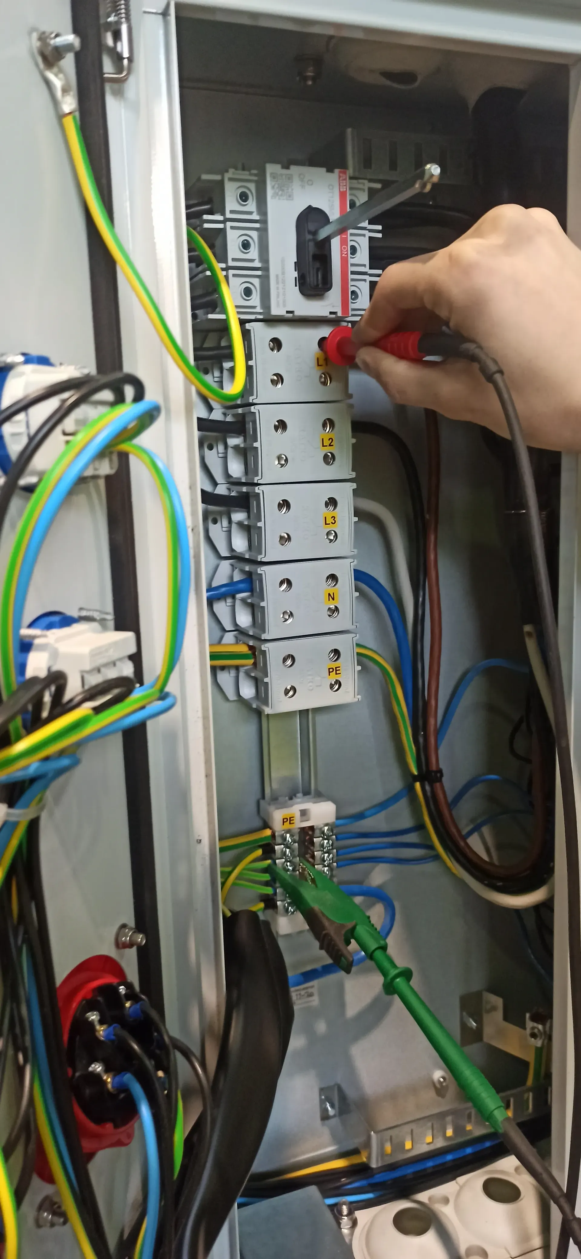 Sähköpalvelu SR logo