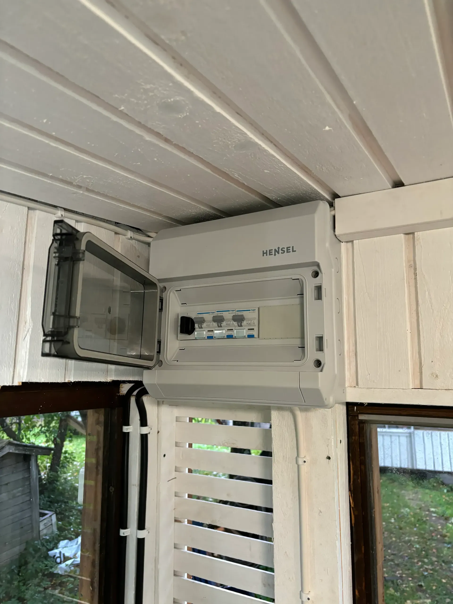 Sähköpalvelu SR logo