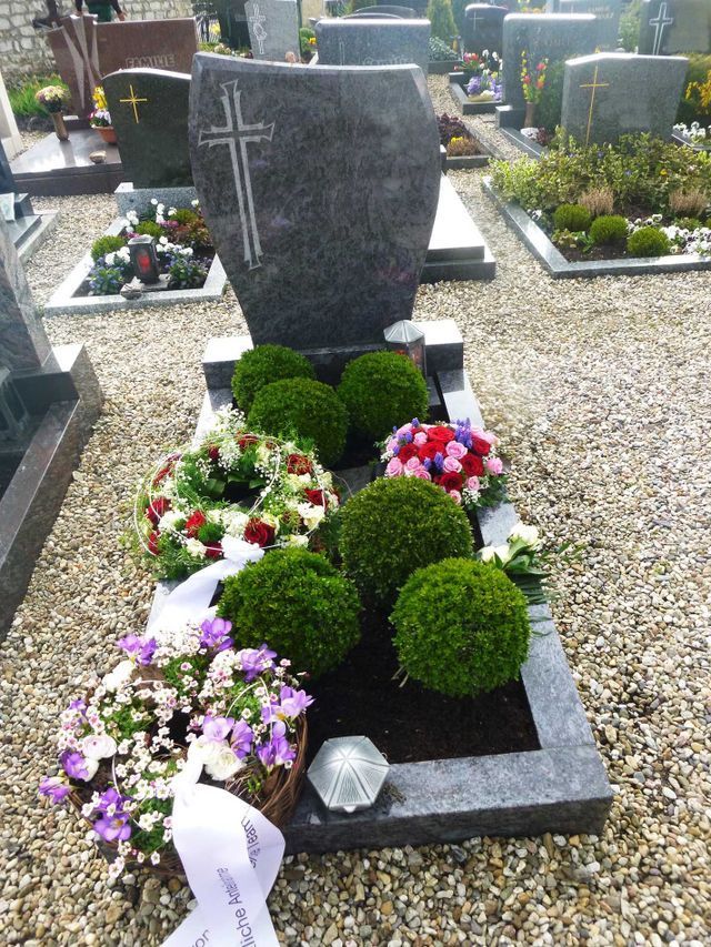 Grabfloristik vom Blumen Lehr & Zirngibl e. K.