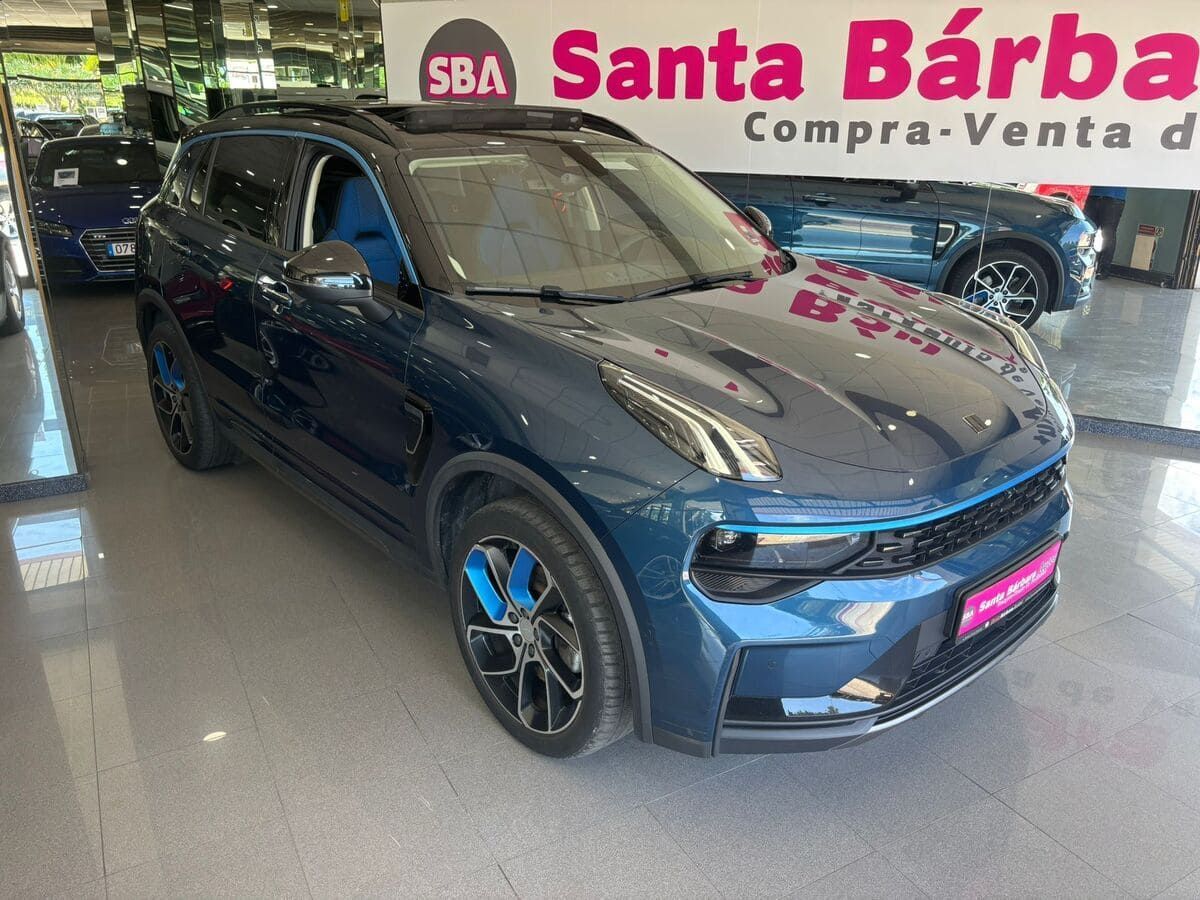 LYNK&CO 01 ETIQUETA 0