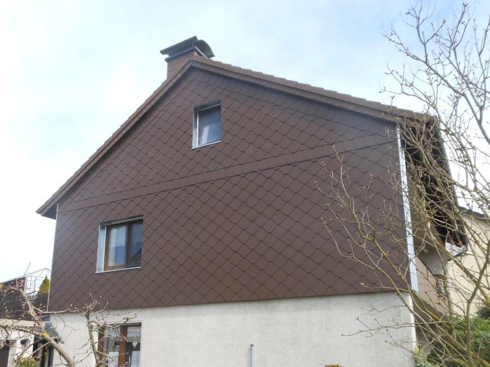 Fassadenarbeiten an Haus