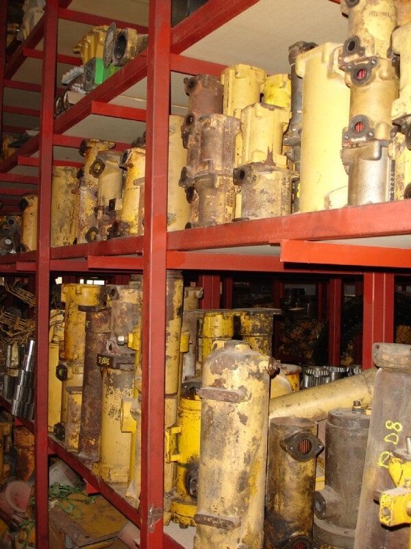Μεταχειρισμένα Ανταλλακτικά για Caterpillar HELLASPARTS - ΧΑΤΖΗΚΑΛΦΑΣ ΑΠΟΣΤΟΛΟΣ