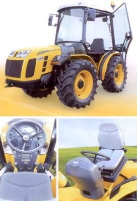 Un tractor amarillo con volante y asientos.