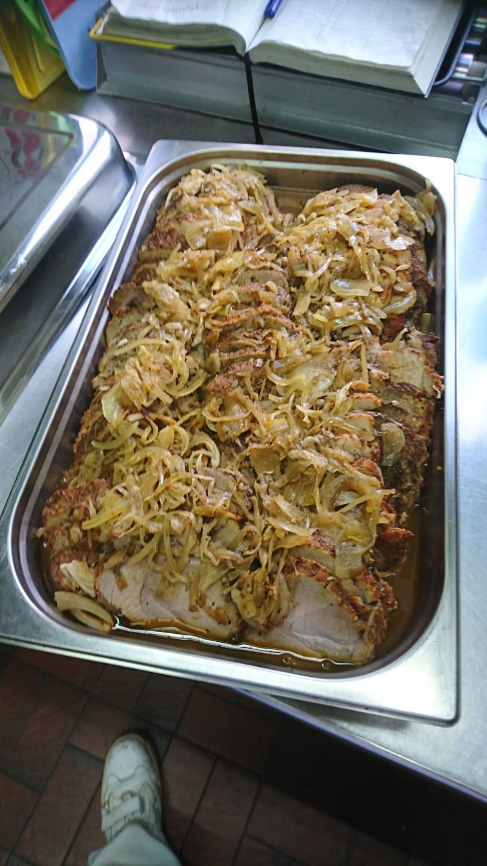 Fleisch mit Zwiebeln