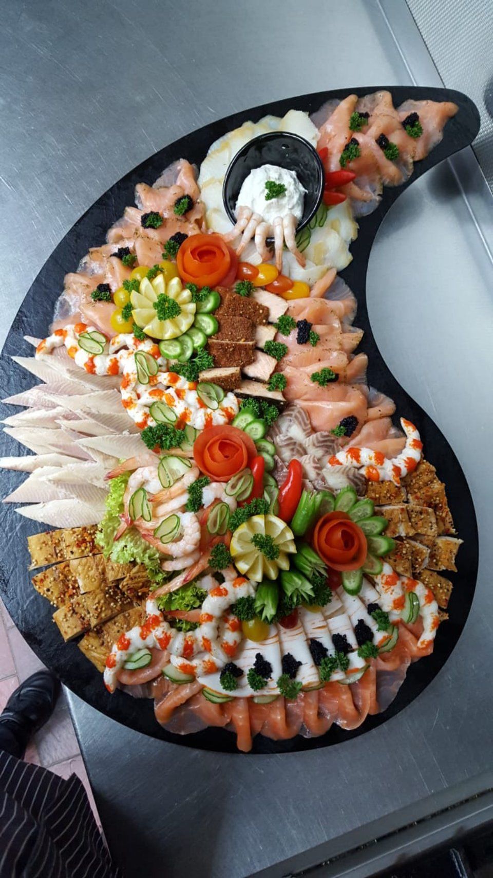 Platte mit Wurst und Fleisch