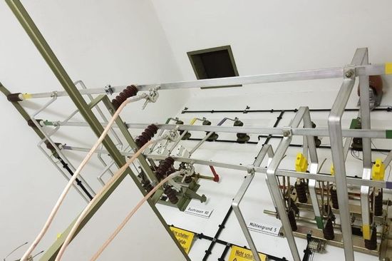 Schränke mit Elektrotechnik