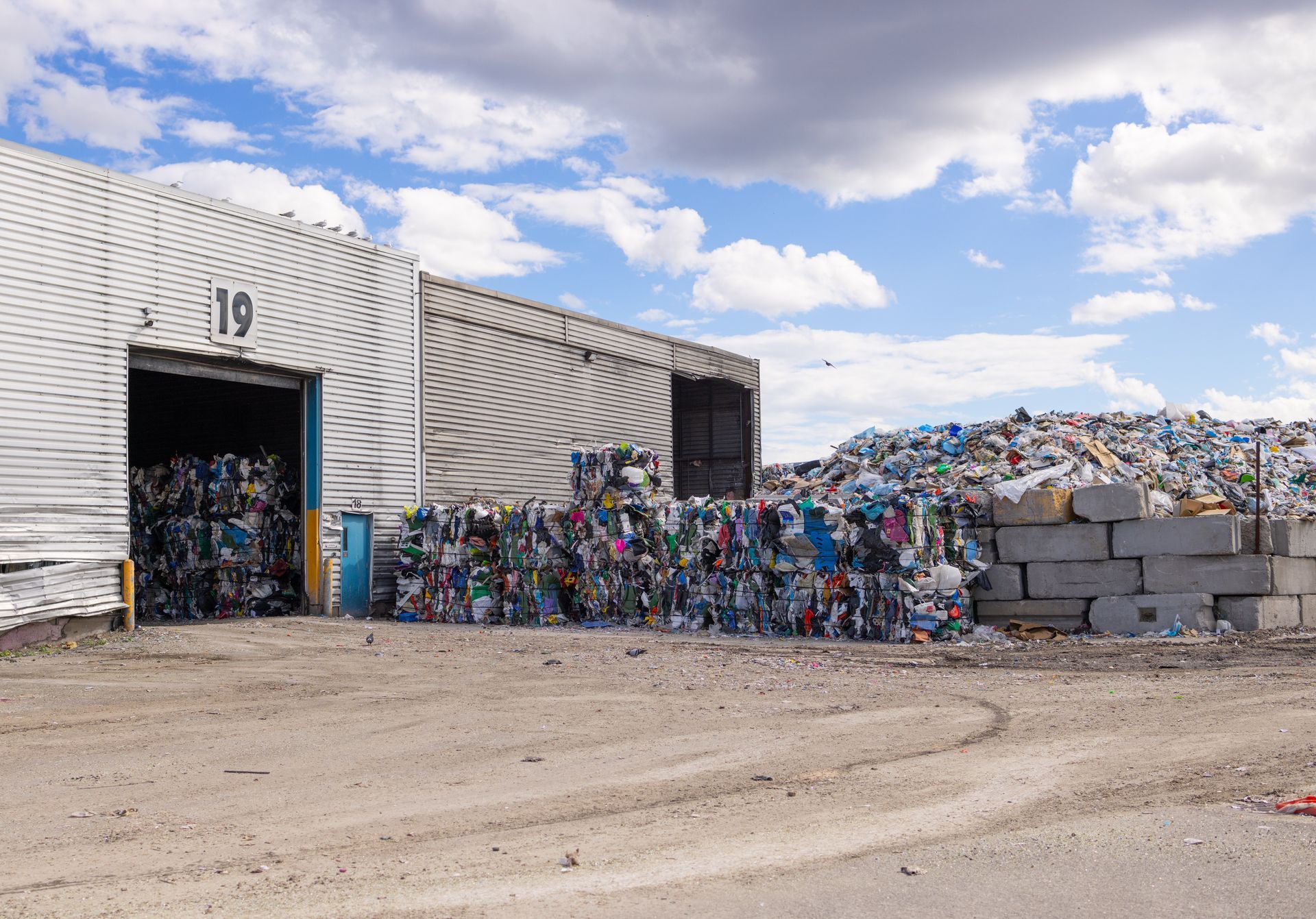 Centre de tri - recyclage des déchets