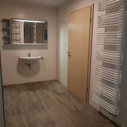 Badezimmer Badewanne