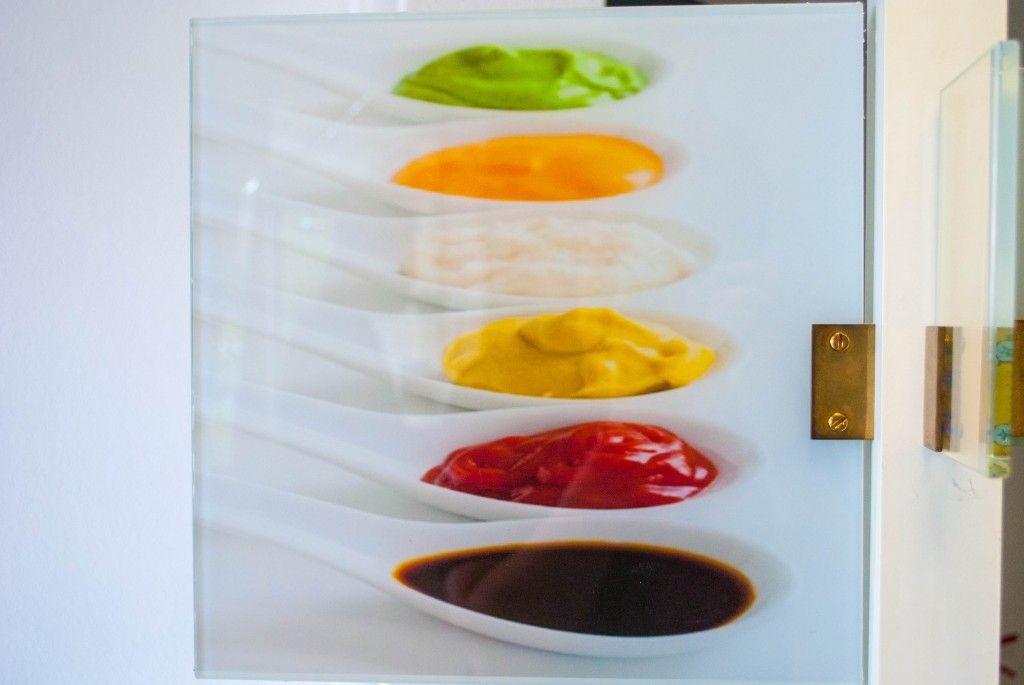 Porte vitrée avec impression en couleur