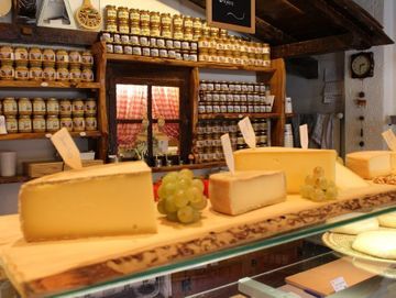 Laiterie Au Petit Chalet - assortiment de fromages du Valais