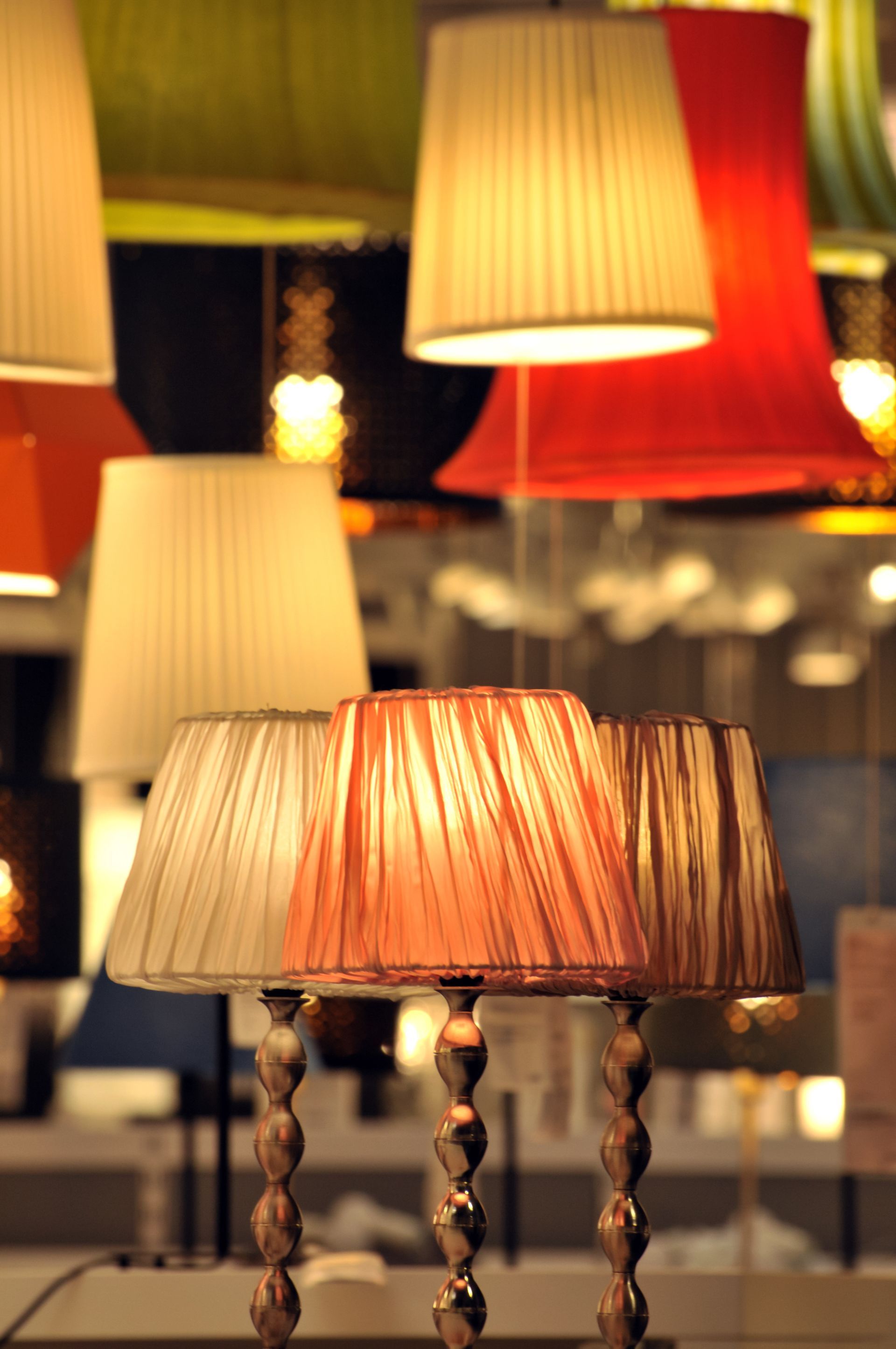 Des lampes aux couleurs chaudes