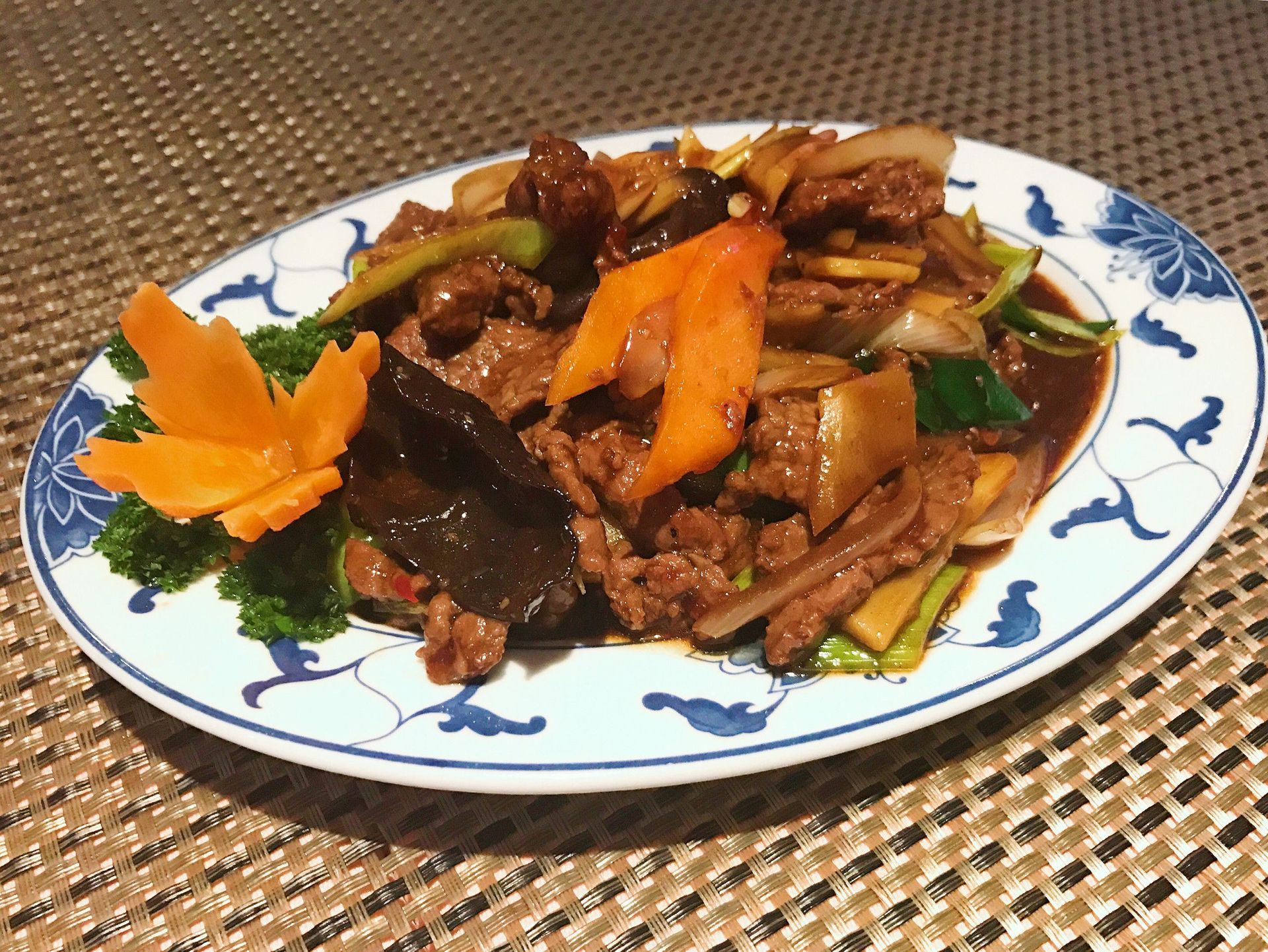 Rind mit Bambussprossen - Restaurant Tai Yien