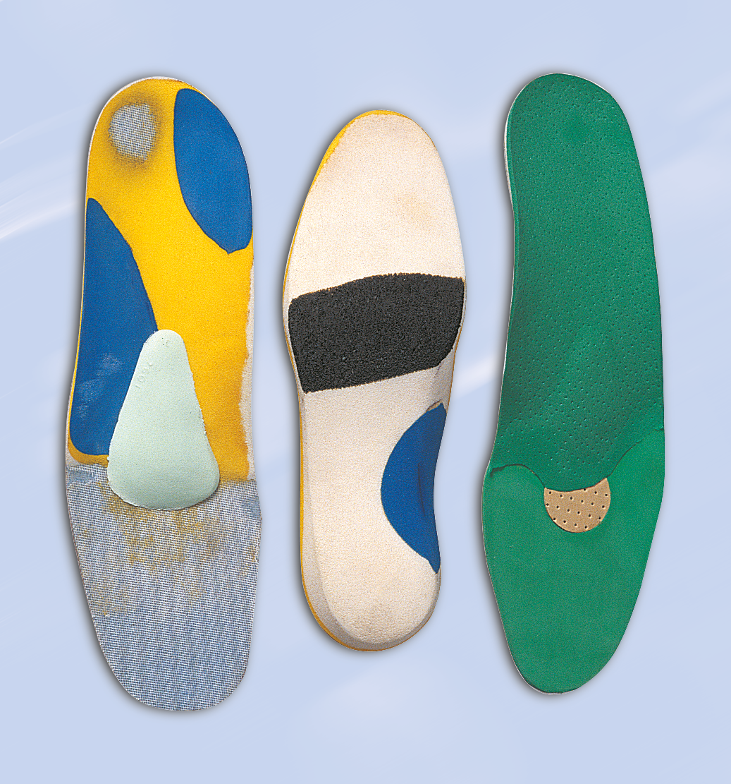 Trois semelles colorées