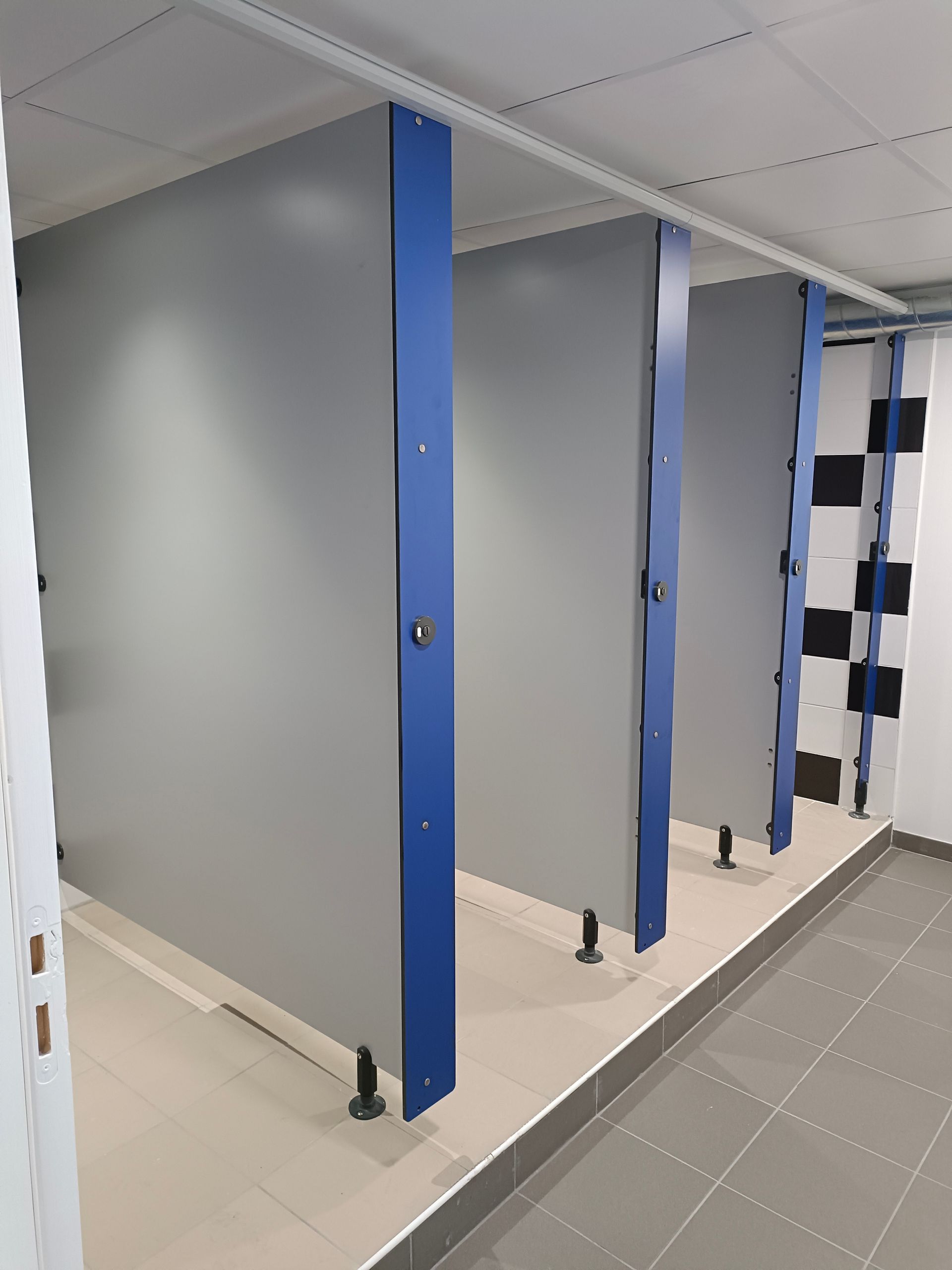 sanitaires douches + wc