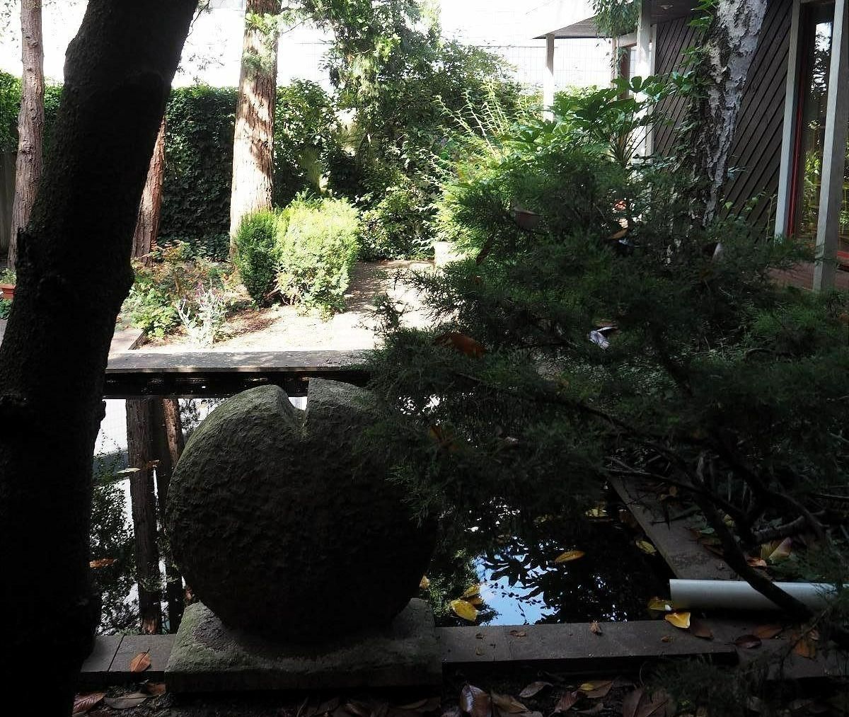 Intérieur d'une salle d'audience de tribunal
