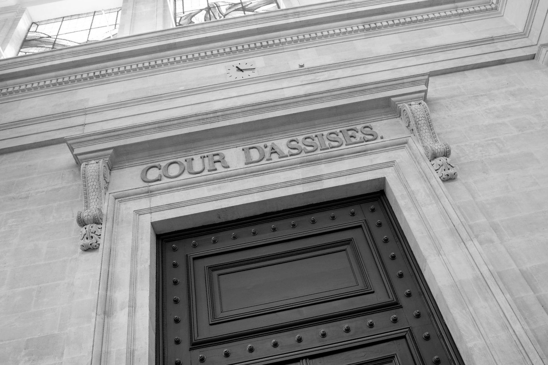 Entrée d'une cour d'assises