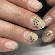 Schönes Nageldesign
