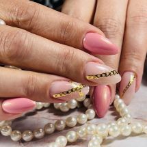 Schönes Nageldesign
