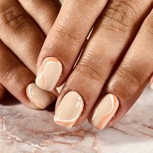 Schönes Nageldesign
