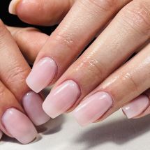 Schönes Nageldesign
