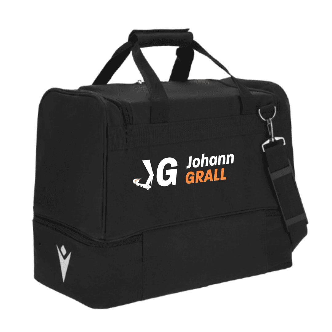 Sac de sport noir avec bandoulière, poches zippées et logo orange.
