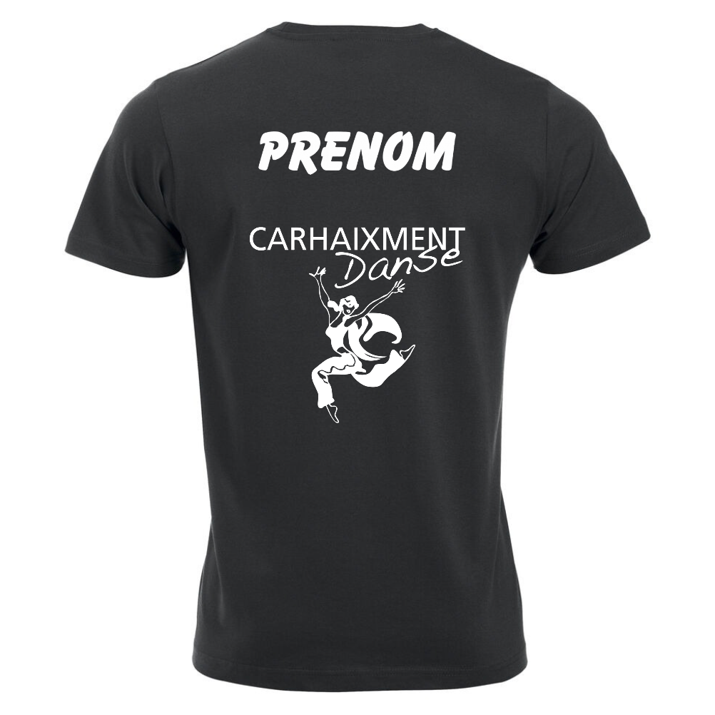 T-shirt noir avec un petit motif blanc sur la poitrine gauche.