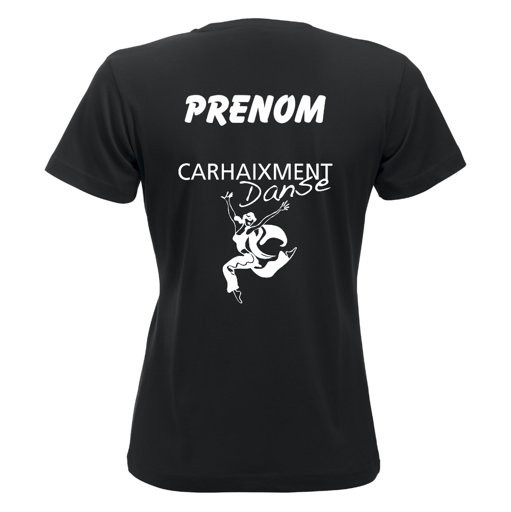 T-shirt noir à manches courtes avec un petit motif et un texte blancs sur la poitrine gauche, sur fond uni.