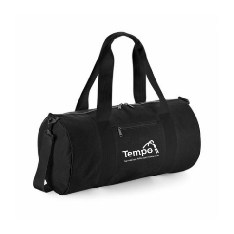 Sac de sport noir à double poignée et poche avant zippée, marque Tempo sur fond blanc