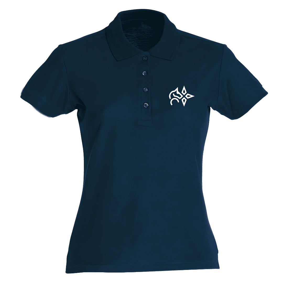 Polo bleu marine à manches courtes avec un petit logo blanc sur la poitrine gauche.