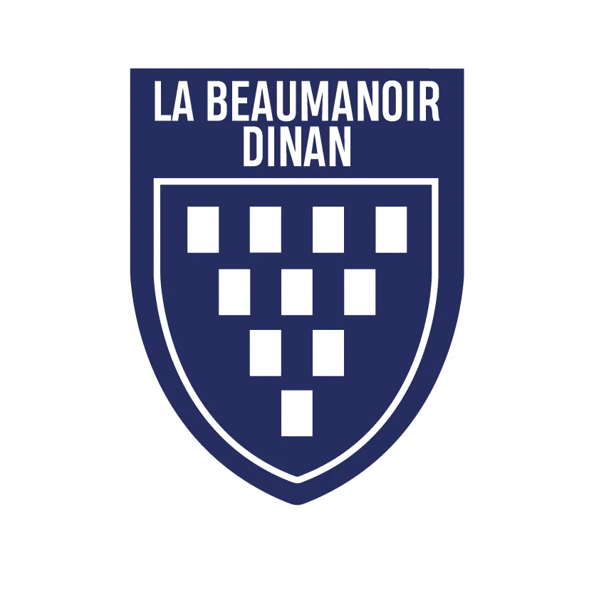 Un logo en forme de bouclier bleu foncé avec le texte LA BEAUMANOIR DINAN
