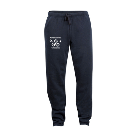 Pantalon de jogging bleu marine avec un petit logo blanc sur la cuisse gauche, isolé sur fond blanc