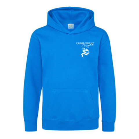 Sweat-shirt à capuche bleu avec poche avant et petit logo blanc sur la poitrine