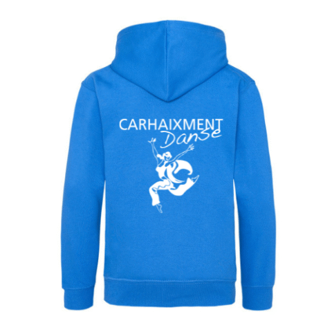 Sweat-shirt à capuche bleu avec poche avant et petit logo blanc sur la poitrine