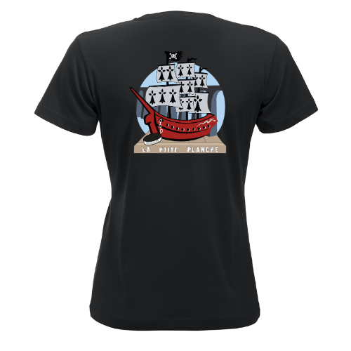 T-shirt noir avec un petit motif blanc et rouge sur la poitrine gauche
