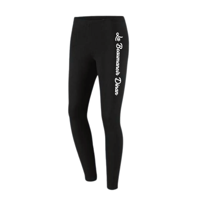 Legging noir avec inscription blanche verticale sur la jambe gauche.