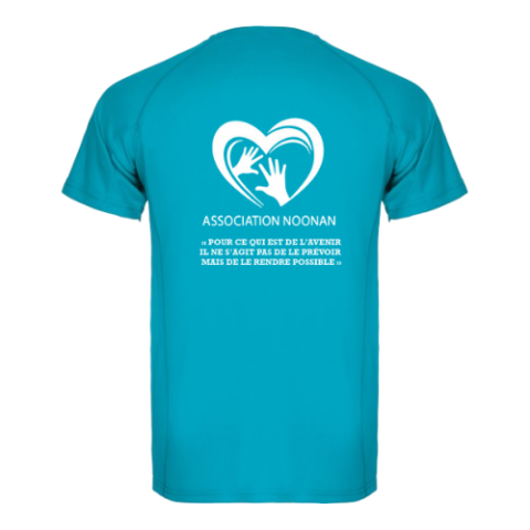 T-shirt turquoise à manches courtes avec un petit logo en forme de cœur blanc sur la poitrine