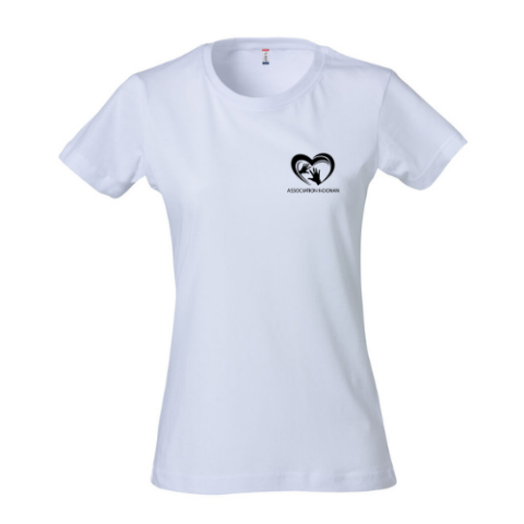 T-shirt blanc avec un petit logo en forme de cœur noir sur la poitrine