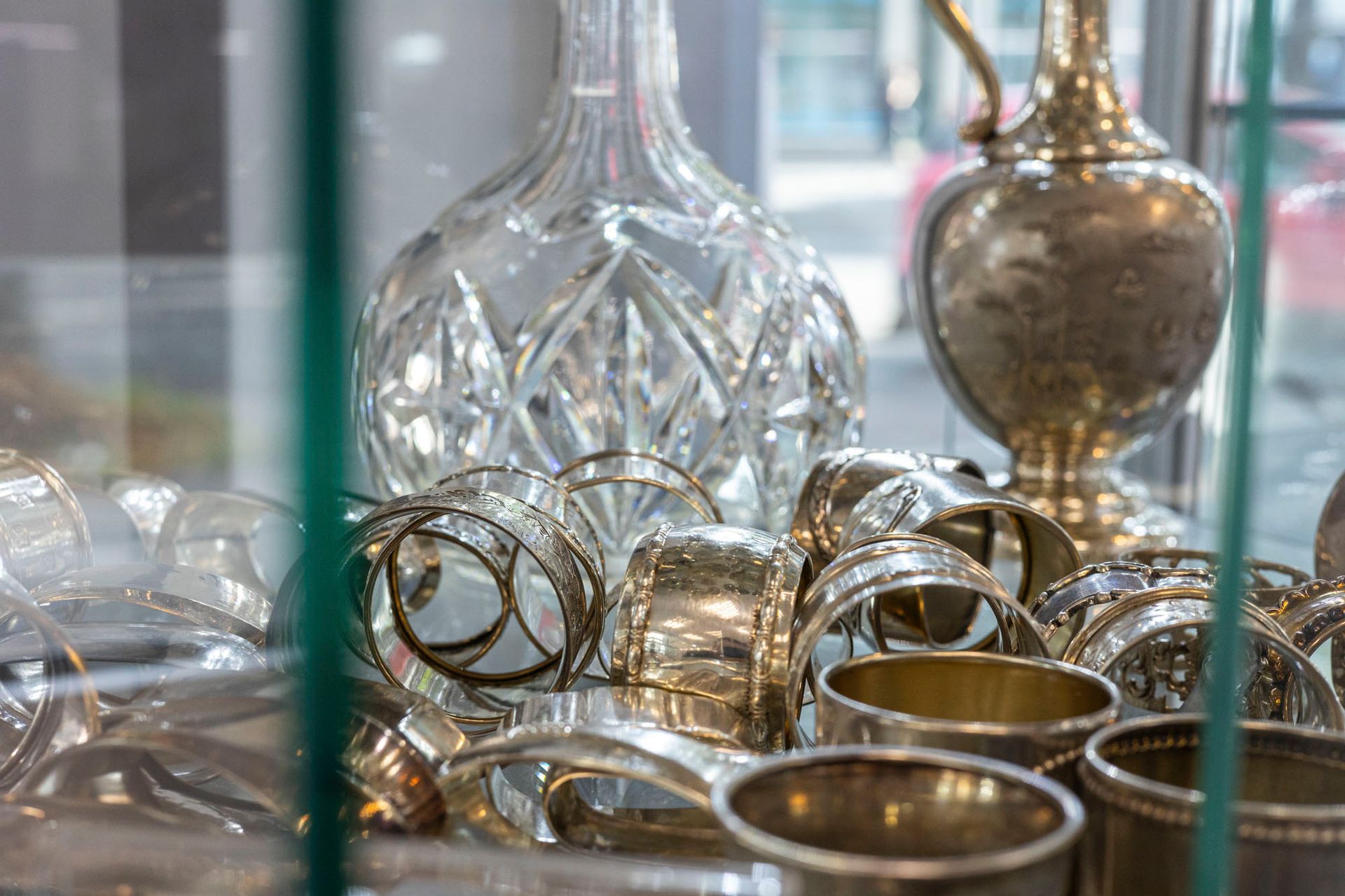 Münz- und Edelmetallhandel Andreas Fenzl Göttingen - Ladengeschäft Krüge und Tassen