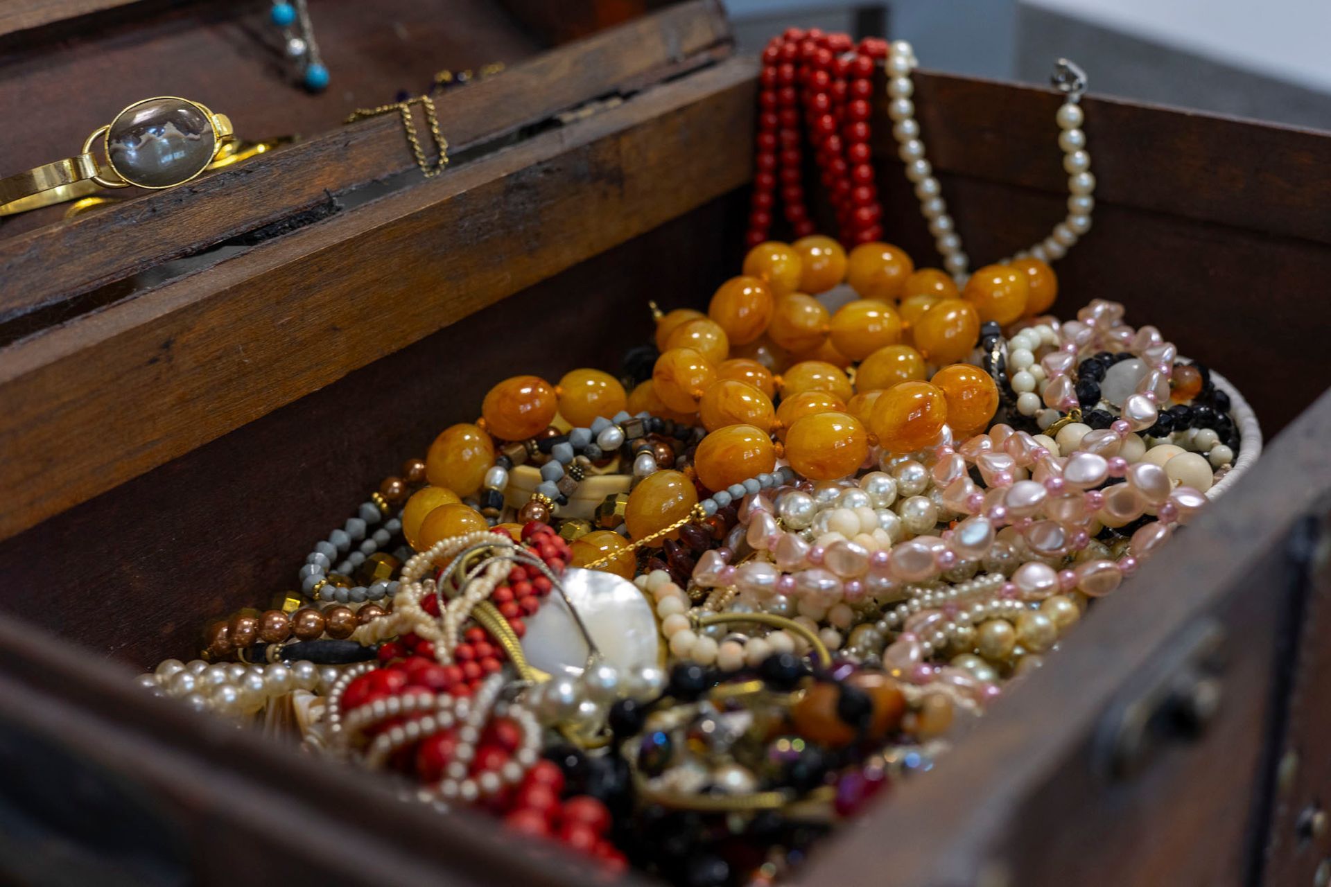 Münz- und Edelmetallhandel Andreas Fenzl Göttingen - Ladengeschäft Schmuck