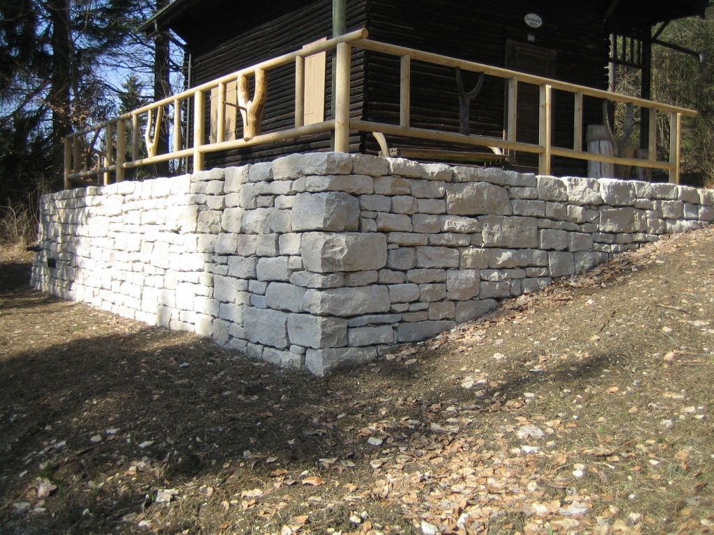 Natursteinmauern in Rafzerfeld: robust und stilvoll.