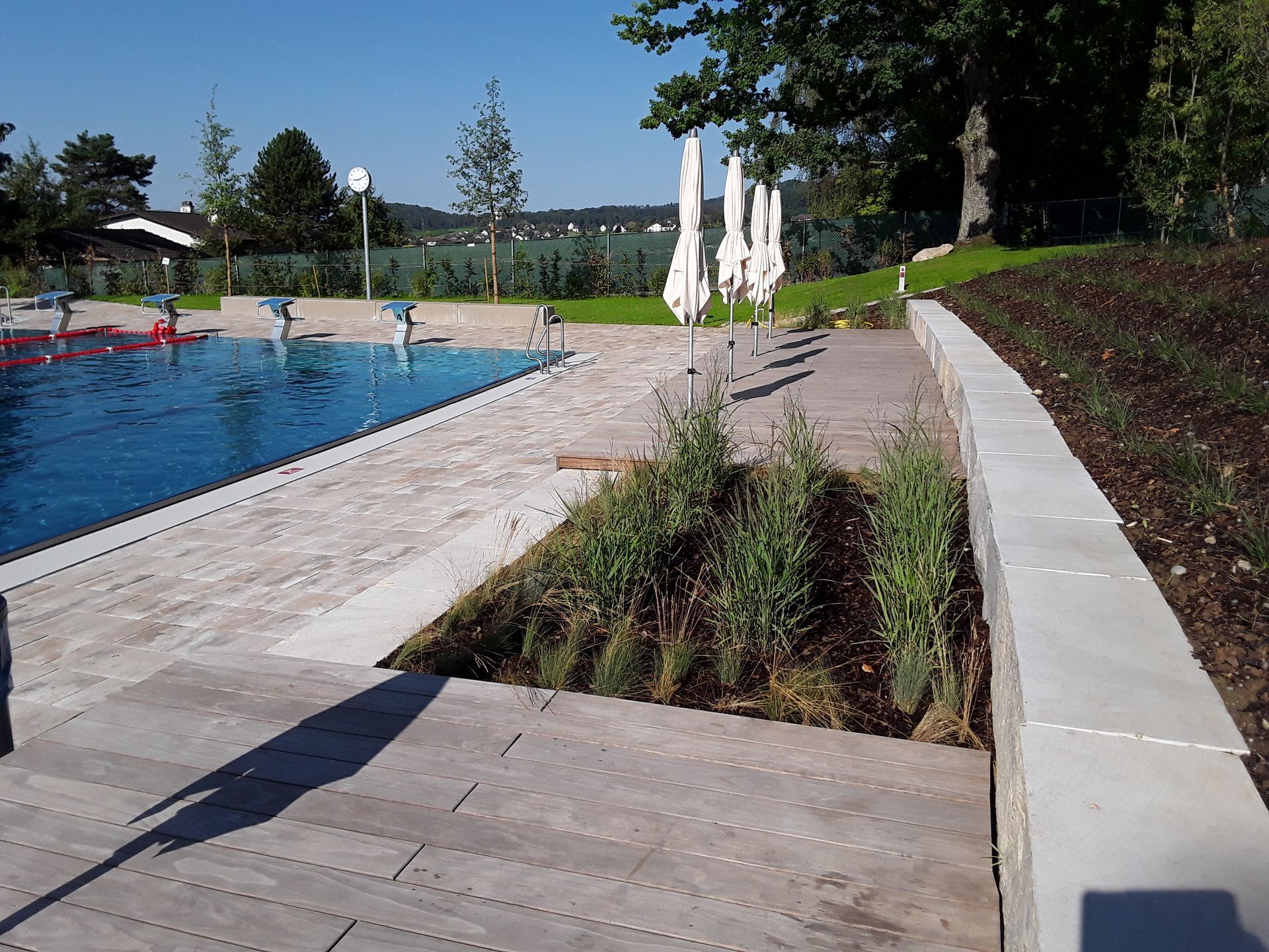 Professionelle Gestaltung von Teichen und Biotopen in Bassersdorf.