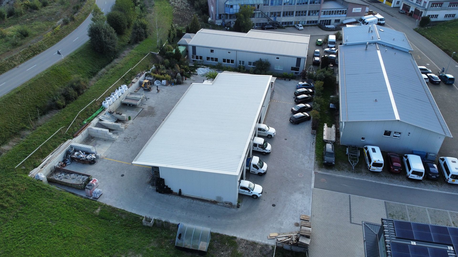 Gartenbau-Transporter in Embrach, unterwegs zu einem neuen Projekt.