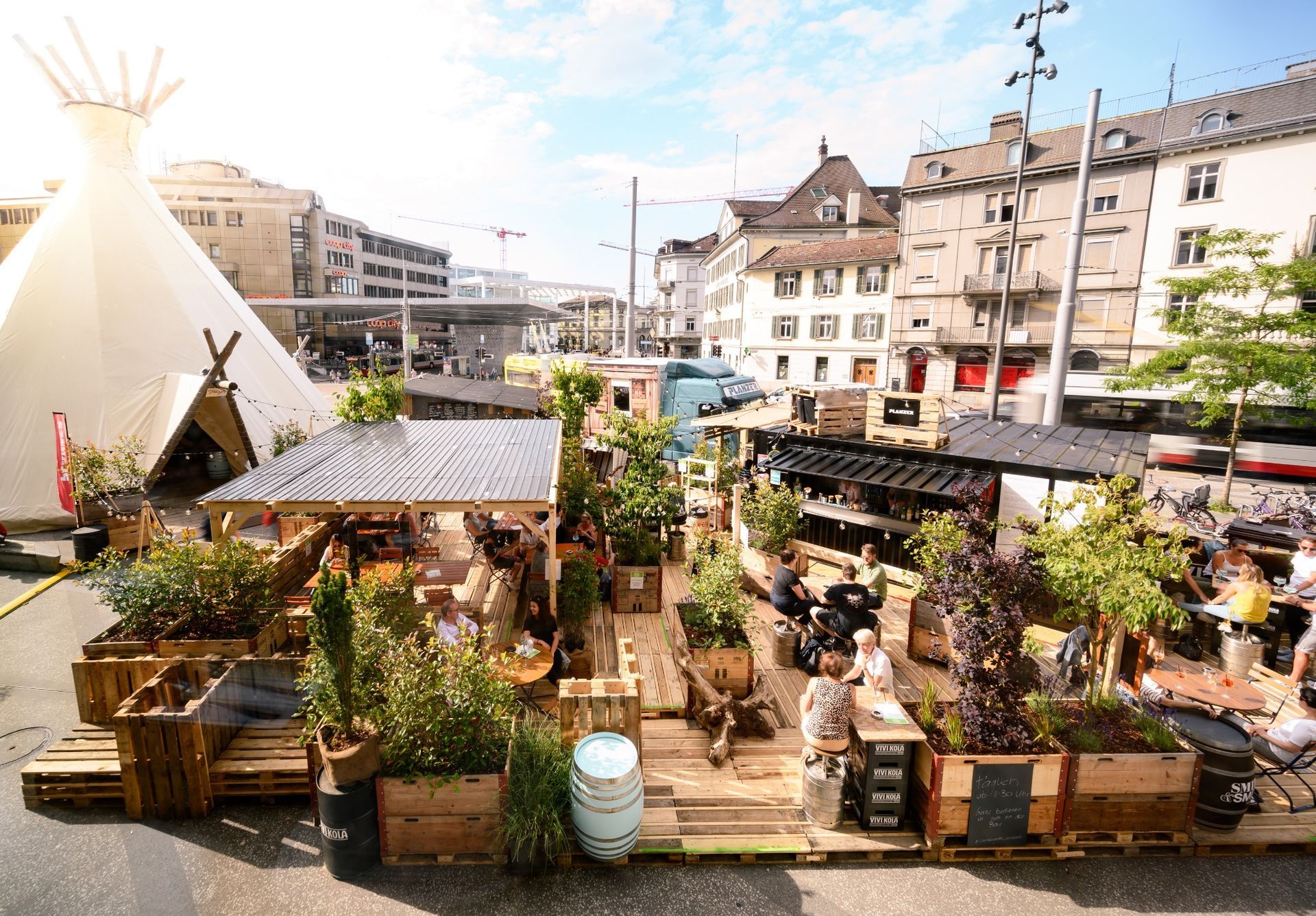 Harmonische Gartengestaltung in Andelfingen.
