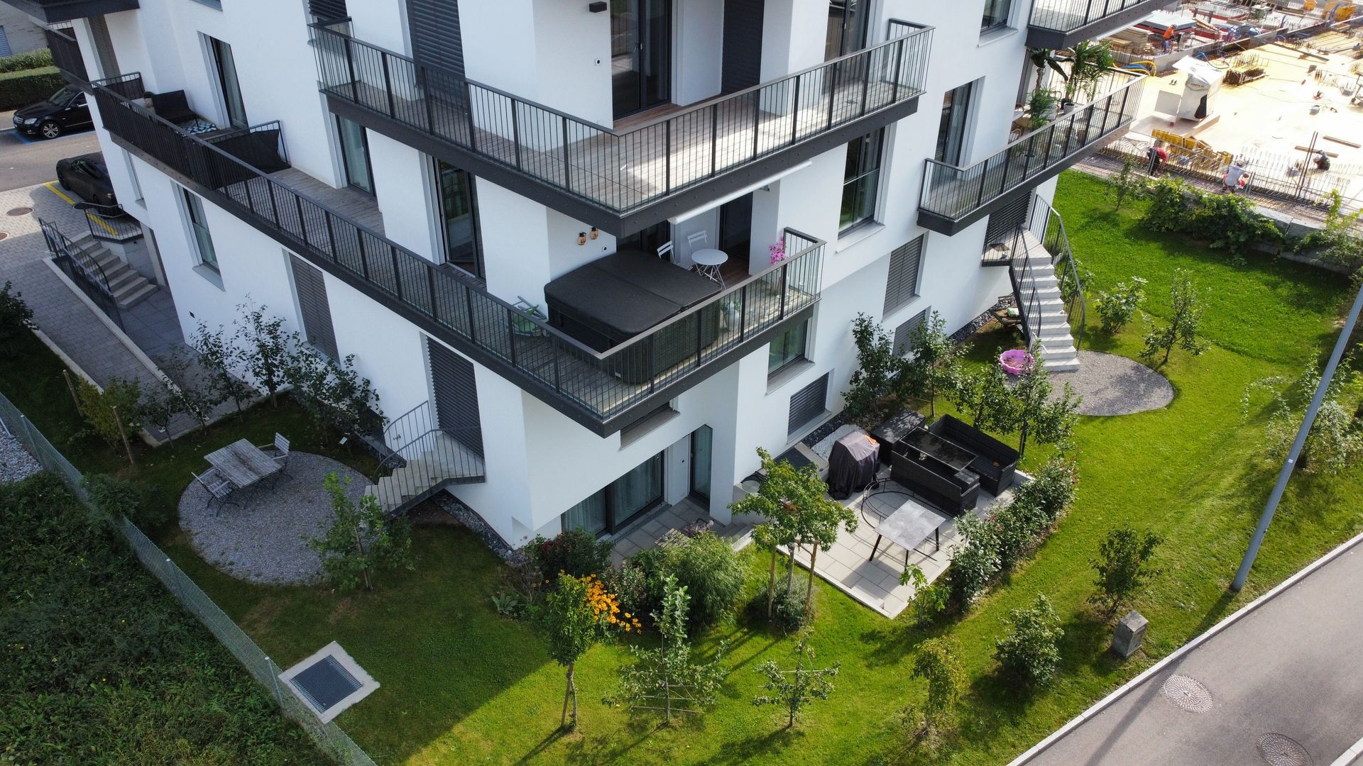 Kompletter Gartenumbau in Regensdorf für mehr Lebensqualität.