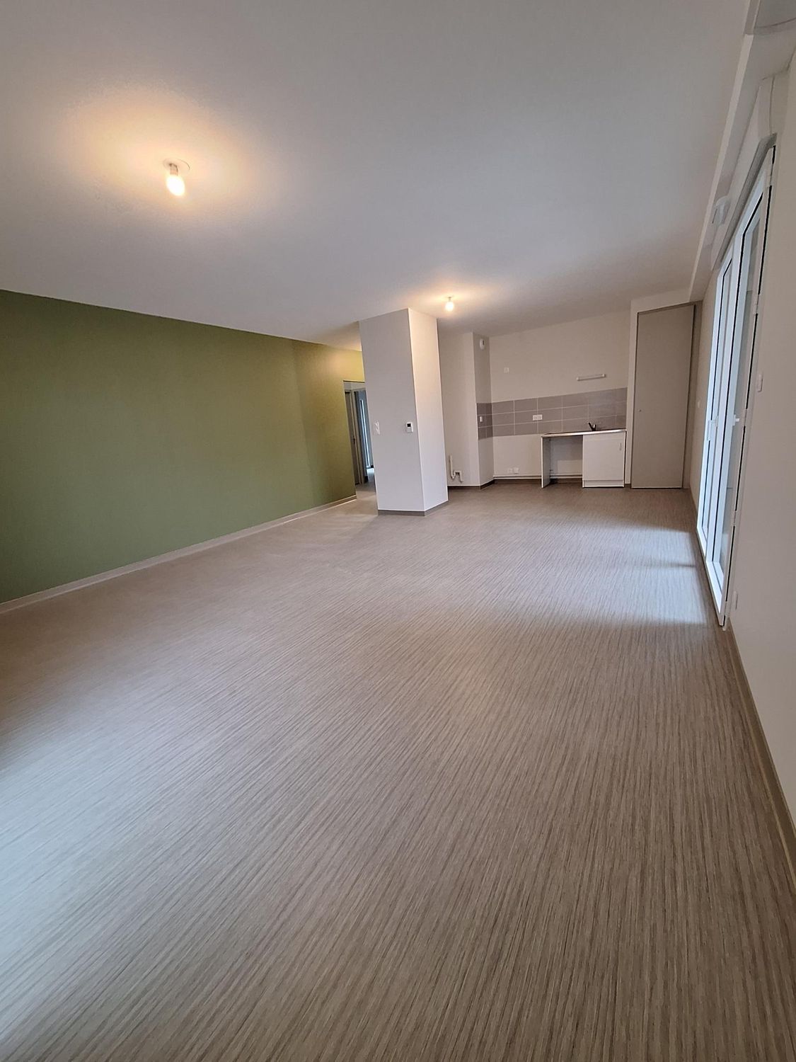 Peinture pour le projet de rénovation d'un appartement