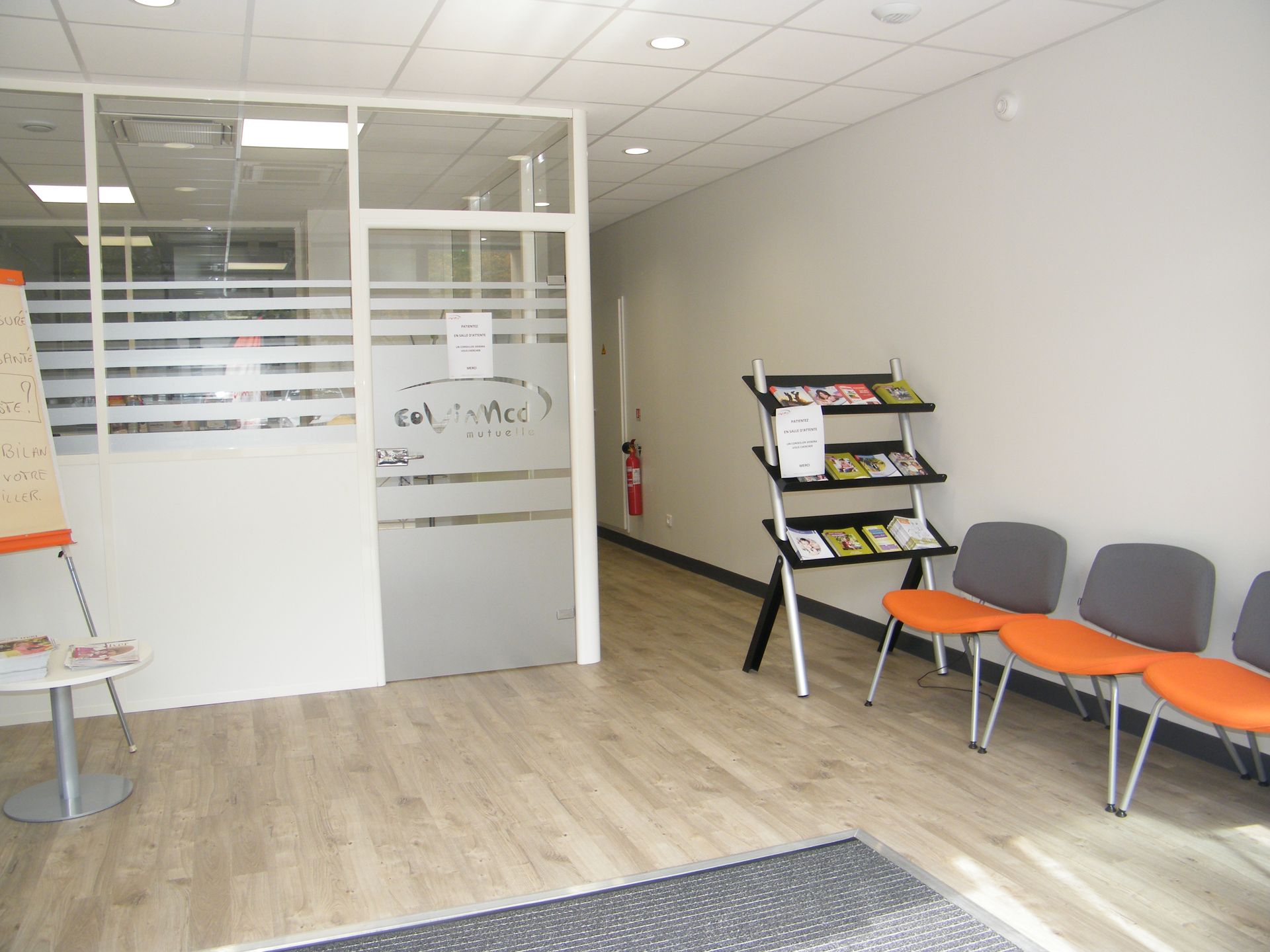 Peinture et sol d'une mutuelle à Carcassonne