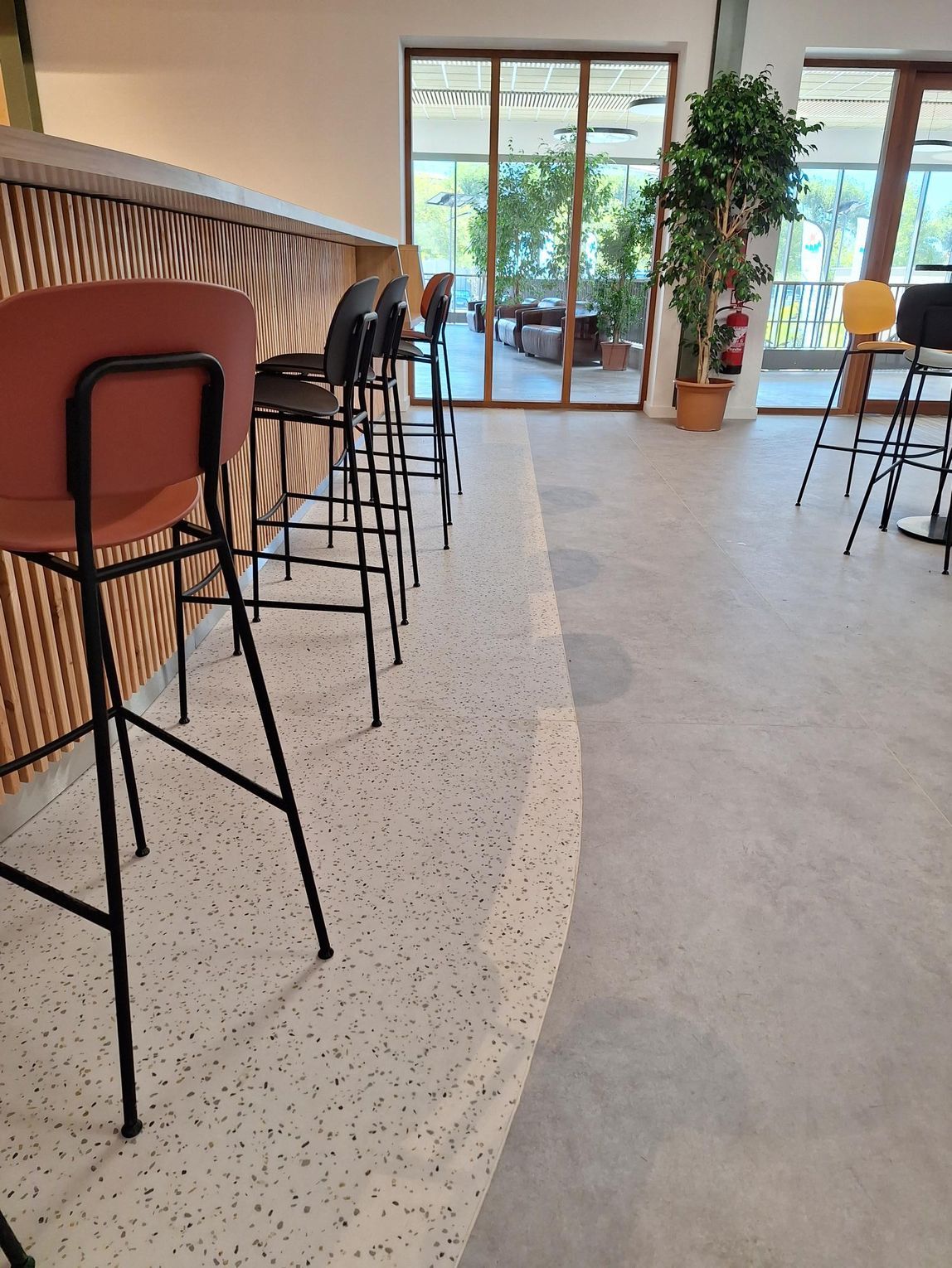 Sol d'un bar-restaurant à Carcassonne